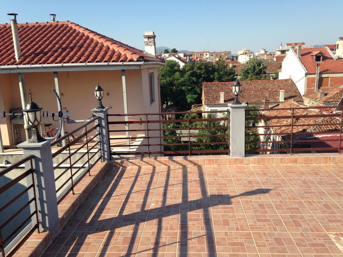 Hotel Vila Mano Korce Exterior foto
